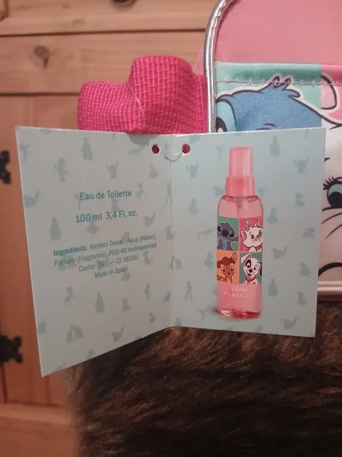 Trousse de toilette Disney +eau de toilette100 ml - photo numéro 3