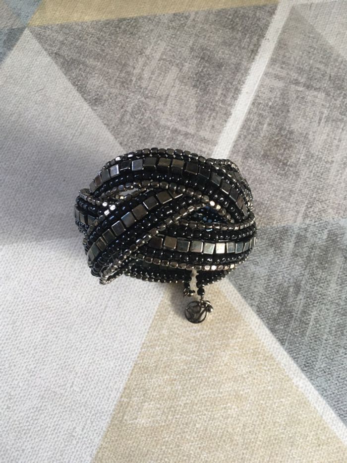 Bracelet manchette en perles