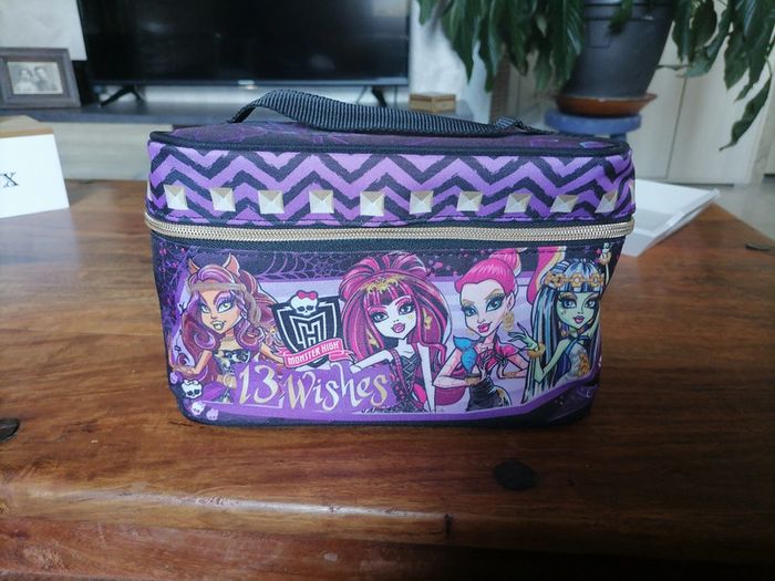 Vanity ou sacoche monster high