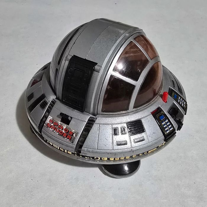 Vaisseau san ku kai space saucer tonto sidéro