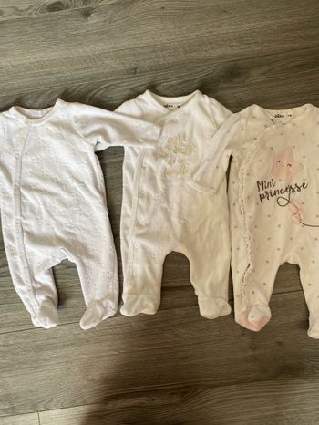 Lot de 3 pyjamas 1 mois