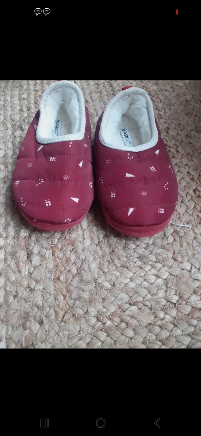 Adorables chaussons comme neufs