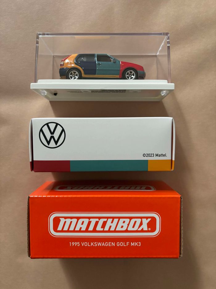 1995 Volkswagen Golf Harlequin - Matchbox Collectors 1:64 - photo numéro 3