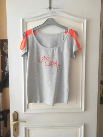 💐T-shirt manches courtes   - iOxyg  - taille 38/40- neuf jamais porté  💐