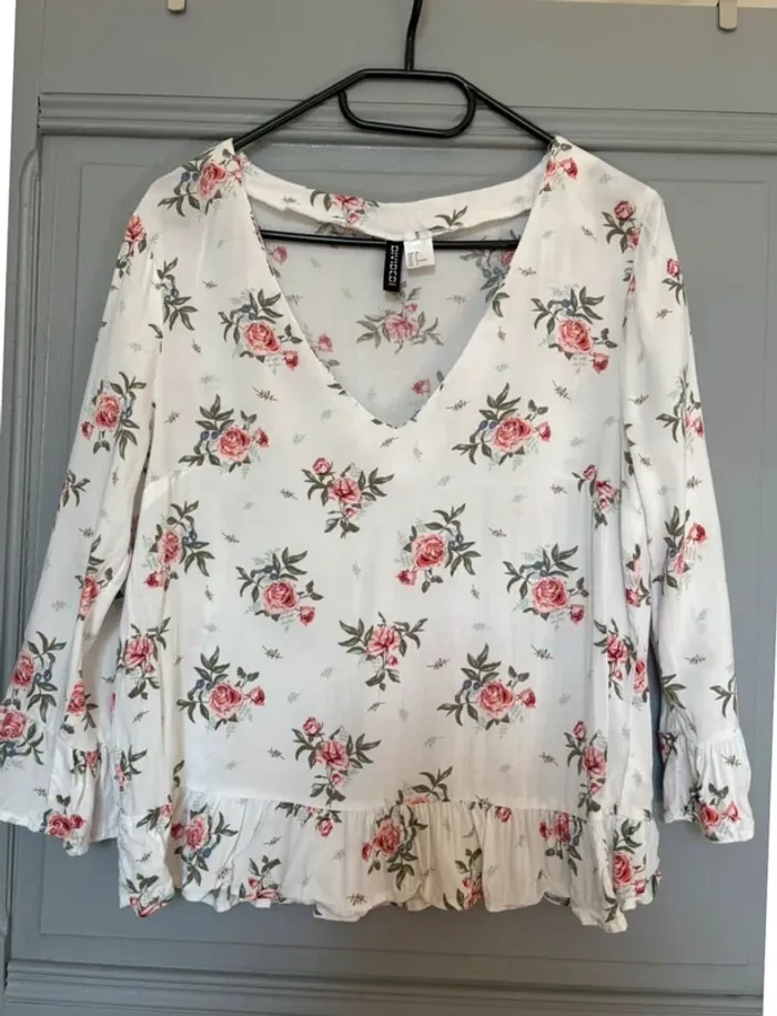 Blouse fleurie à volants H&M