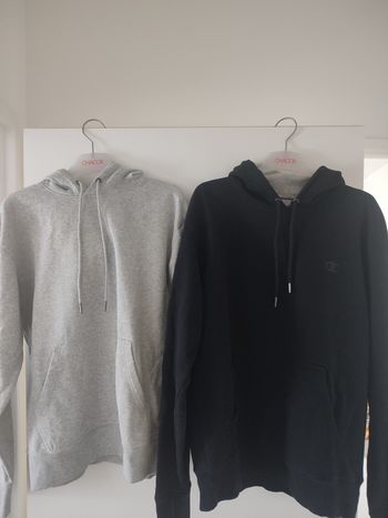 Lot 2 pulls Champion Usa 