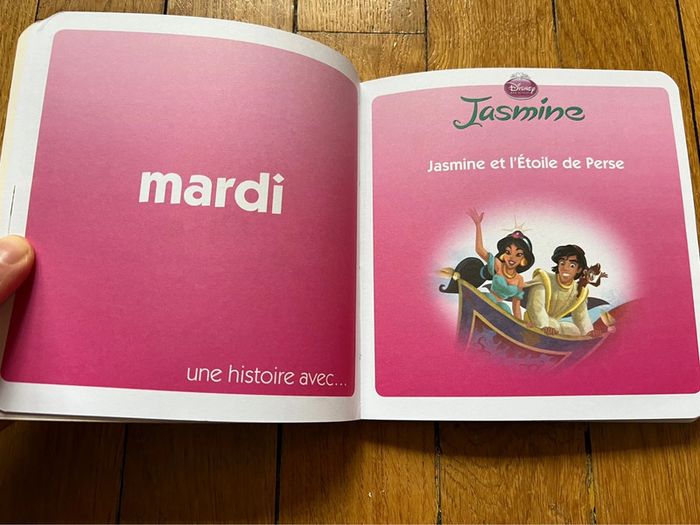 Livre 7 histoires pour la semaine  Disney princesse - photo numéro 3