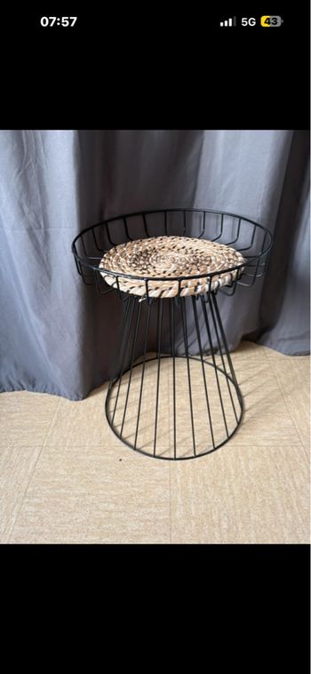 Table de chevet ou autre