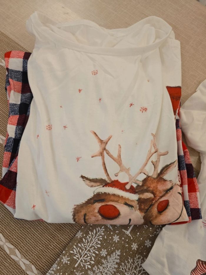 Lot 3 pyjamas Noël assortis NEUFS - photo numéro 4