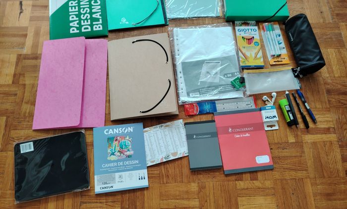 Lot fourniture scolaire - photo numéro 3