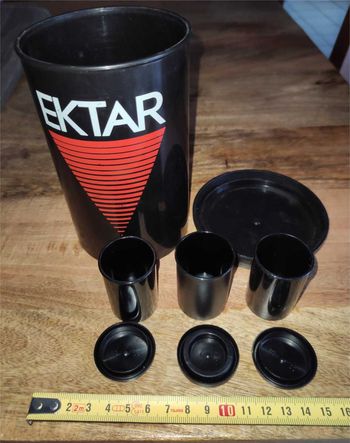 Grande boîte publicitaire Kodak EKTAR