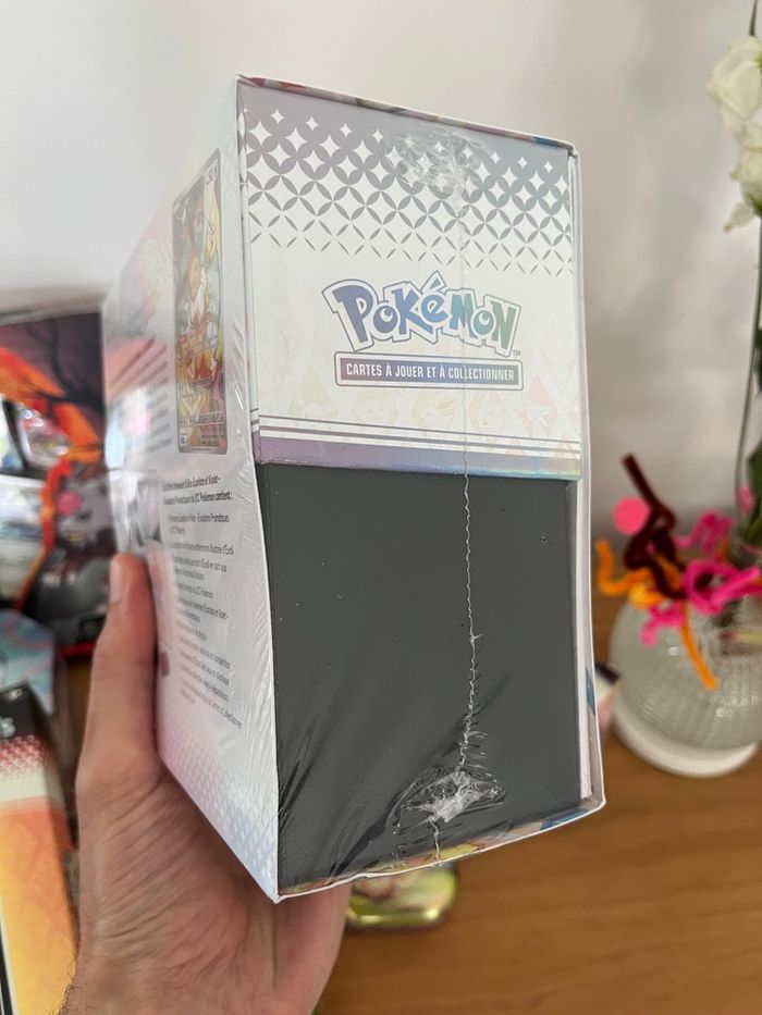 ETB Pokémon évolution prismatique - photo numéro 5