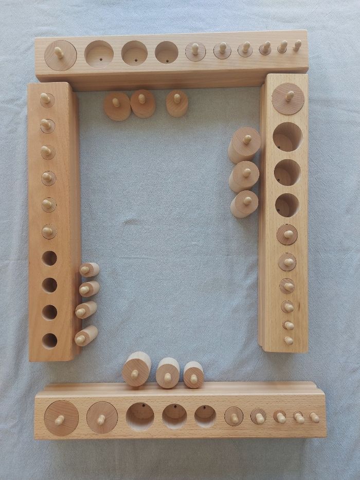 Ensemble Blocs de Cylindres Montessori - Matériel Sensoriel en Bois - Excellent État ! - photo numéro 2