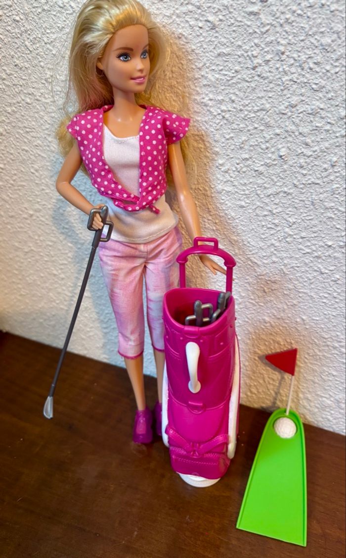 Barbie fait du golf - photo numéro 3