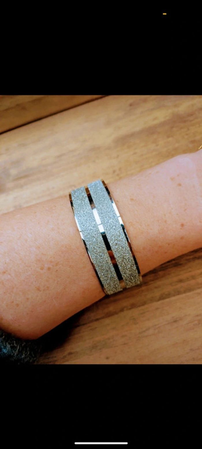 Bracelet rigide en couleur argenté pailleté jonc - photo numéro 4