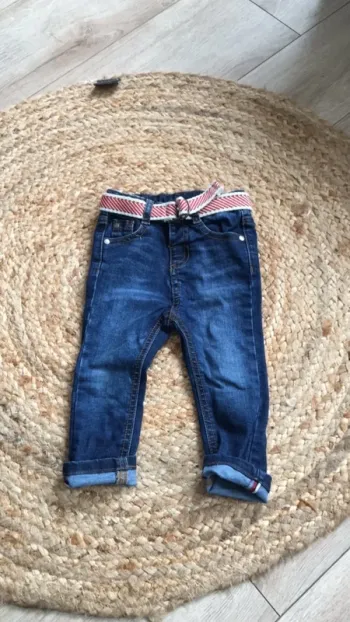 Jeans slim avec ceinture tao