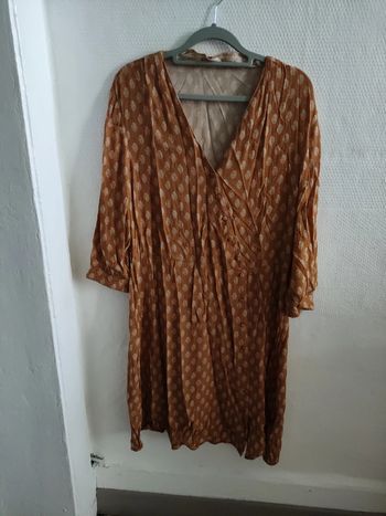 Robe moutarde