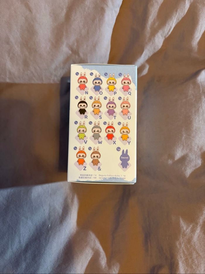 Lot de 2 single box Popmart The Monsters Labubu Pin For Love - photo numéro 3