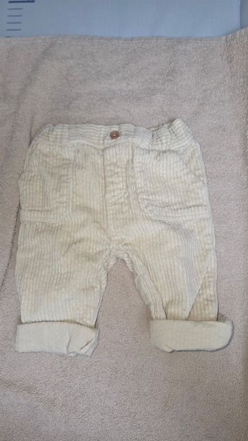 Pantalon beige 6M