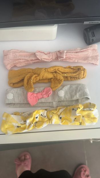 4 bandeaux bébé fille 3/6/9 mois
