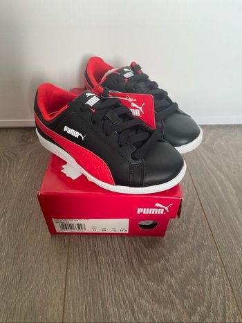 Chaussures Baskets de la marque Puma Pointure 29 neuves en boîte d’origine Neuf