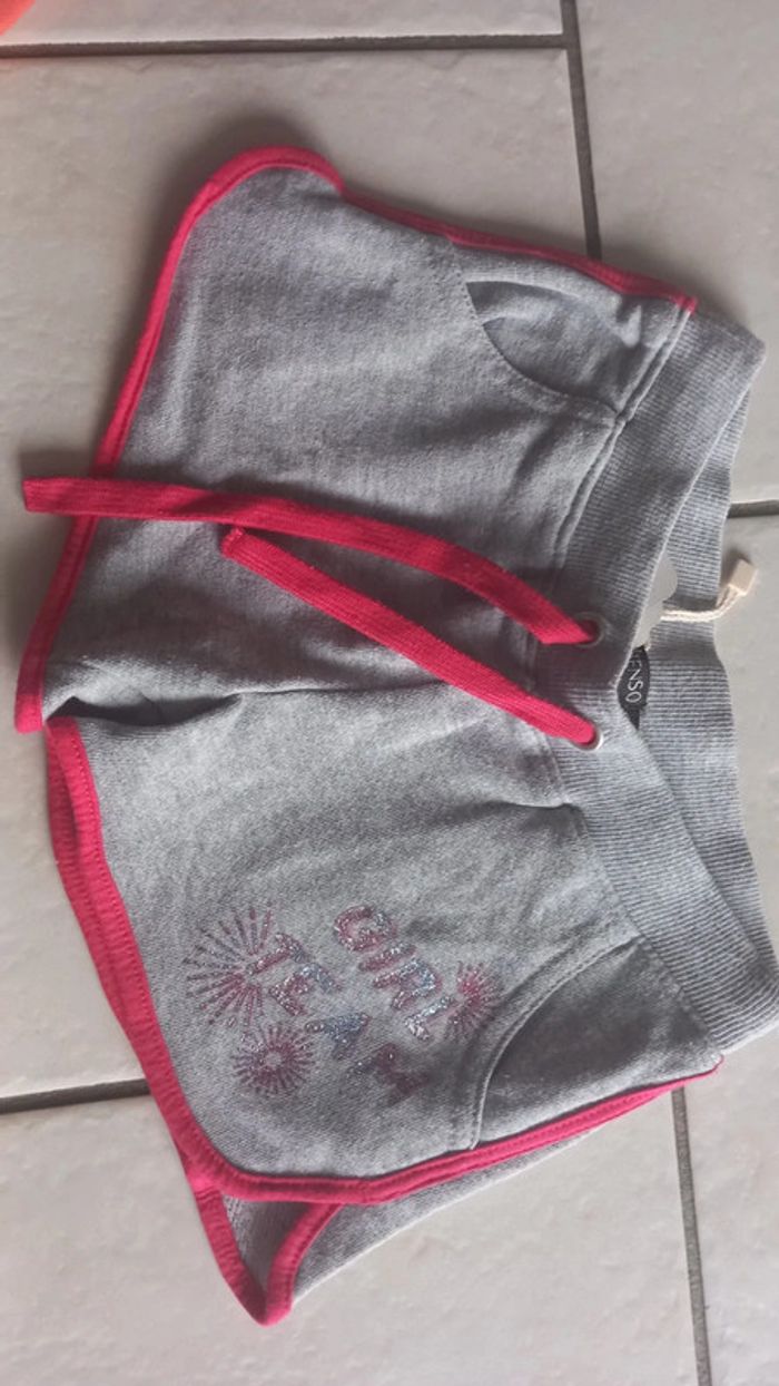 Lot de 5 shirts fille tbe 6 ans - photo numéro 9