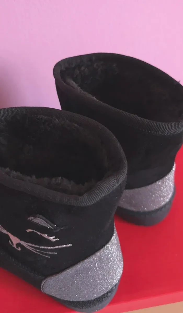 Adorable bottines fourré chat taille 29 - photo numéro 3