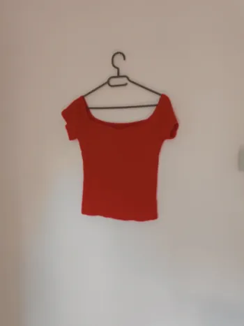 Col col carré haut t-shirt Kiabi excellent état rouge