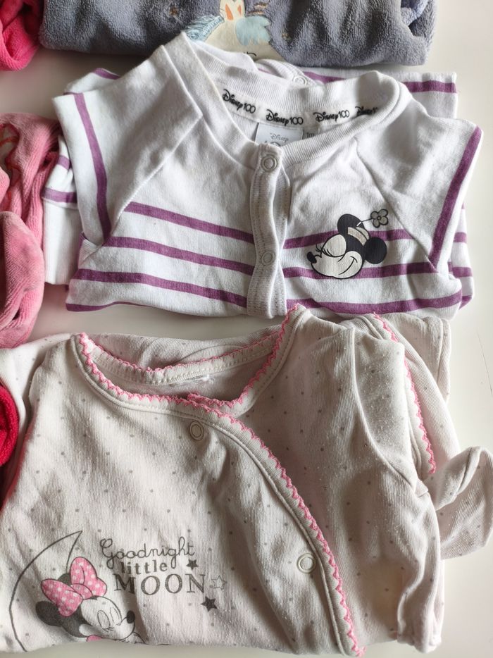 Lot pyjamas 1 mois fille - photo numéro 2
