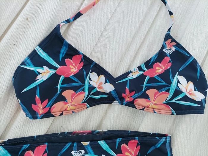 Magnifique maillot de bain fille 16 ans Roxy - photo numéro 3