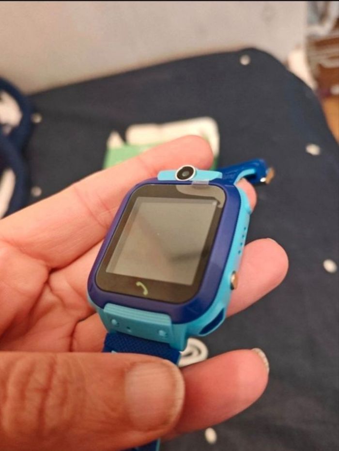 Montre intelligente pour enfant - photo numéro 2