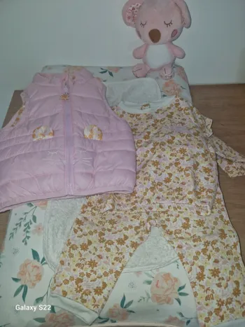 Ensemble jogging a fleurs sergent major
