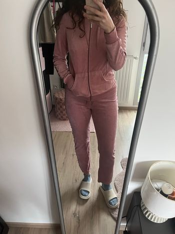 Ensemble de sport rose T38