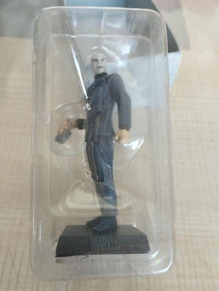 Figurine Marvel le caméléon en plomb - photo numéro 2
