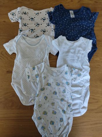 Lot body manches courtes