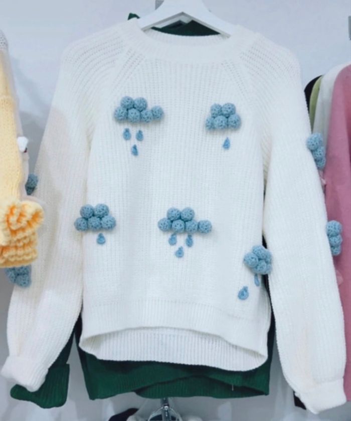 Pull décoration en crochet - photo numéro 3