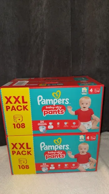 Couches Pampers XXL Baby pants Taille 4 Neuf Lotx2