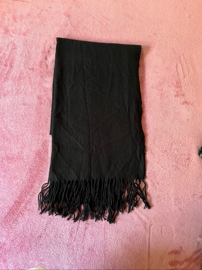 Grande écharpe noire