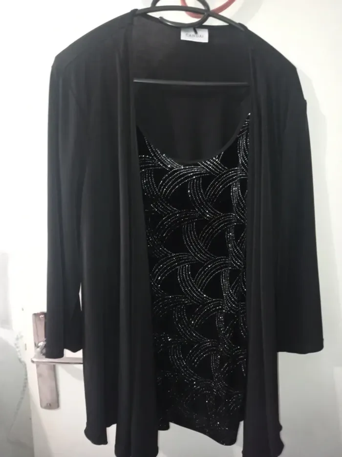 Veste manche 3/4 intégré noir avec t-shirt effet velours - photo numéro 2