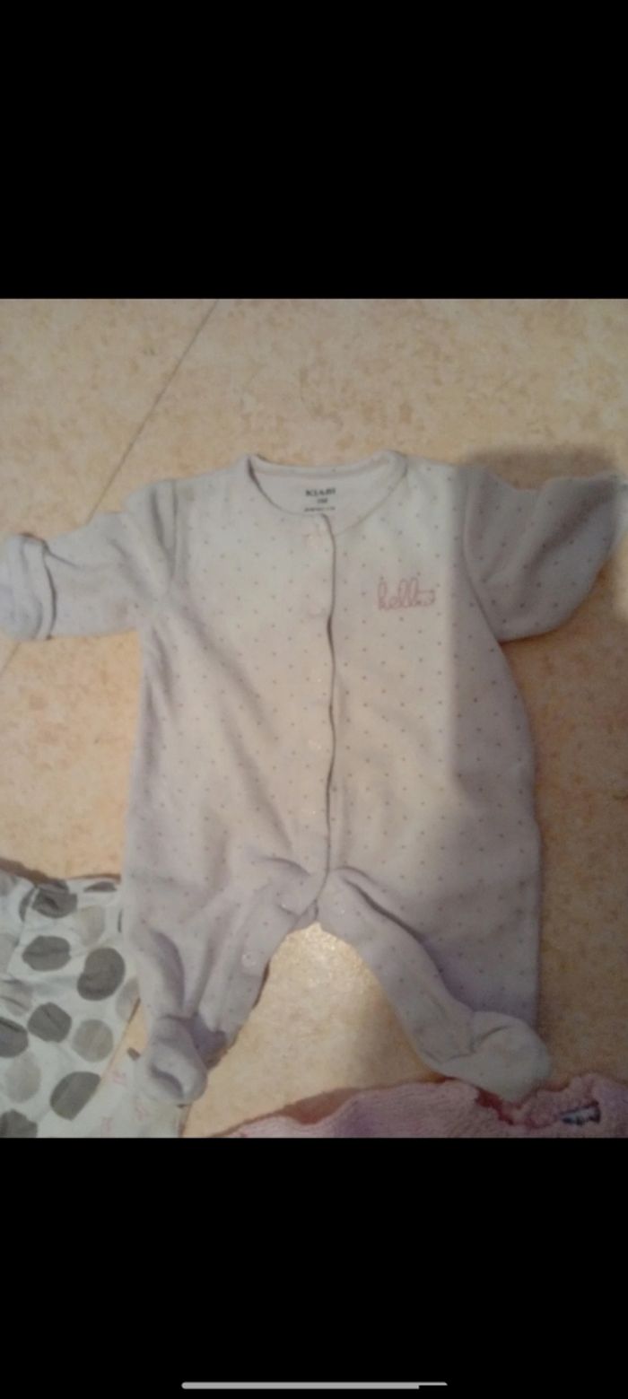 Lot fille taille 1 mois - photo numéro 7