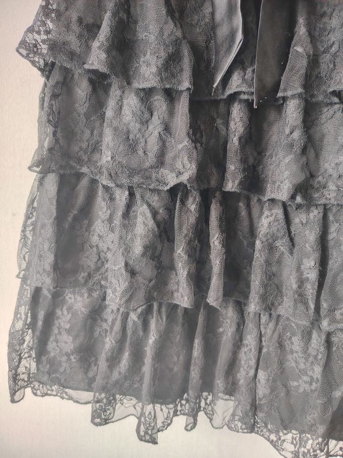 Robe courte noire - photo numéro 2