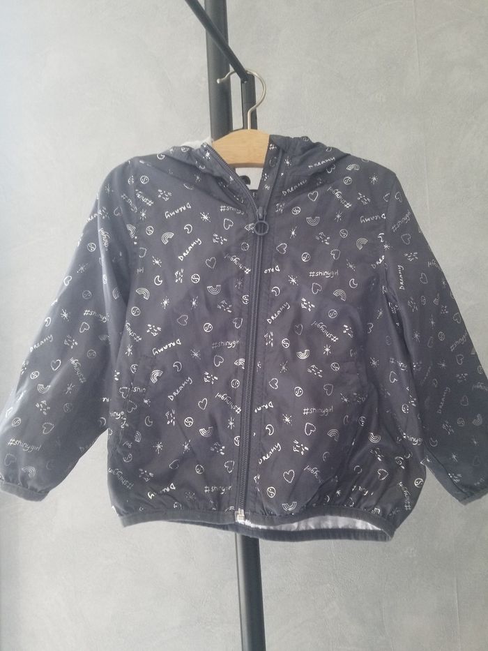 Imperméable kway in extenso