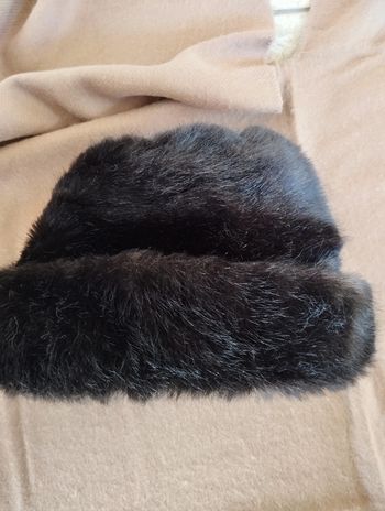 Chapeau en fausse fourrure