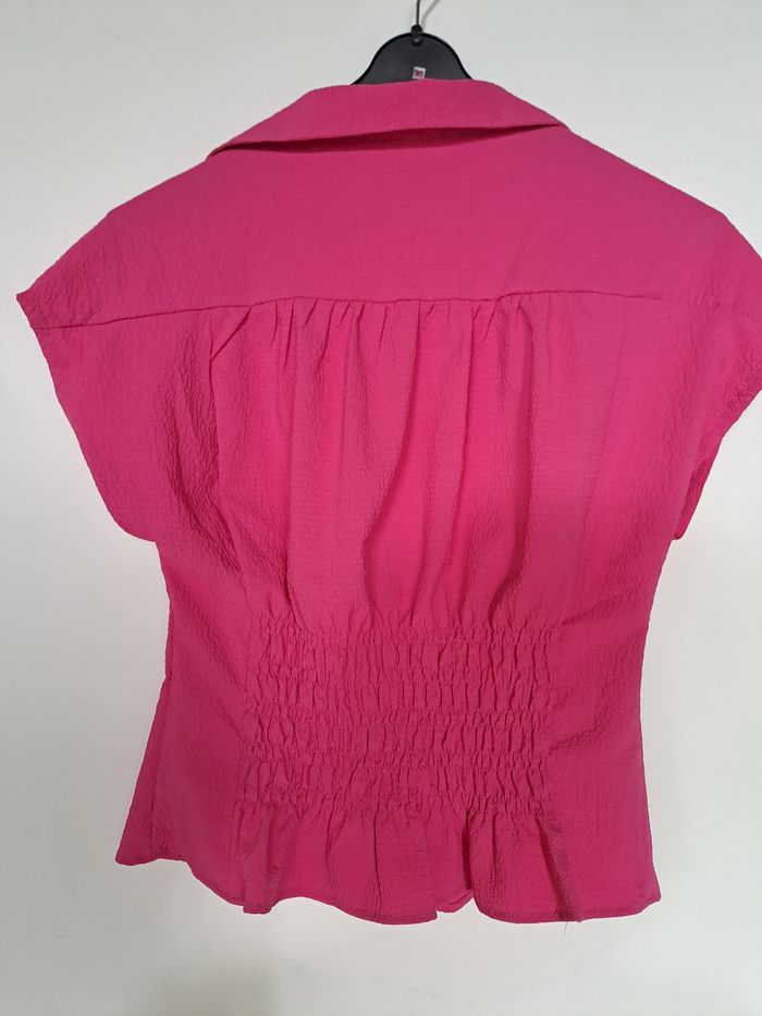 Blouse rose fushia en seersucker sans manche - photo numéro 3