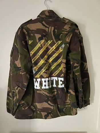 Veste militaire, verte et kaki, pas de marque