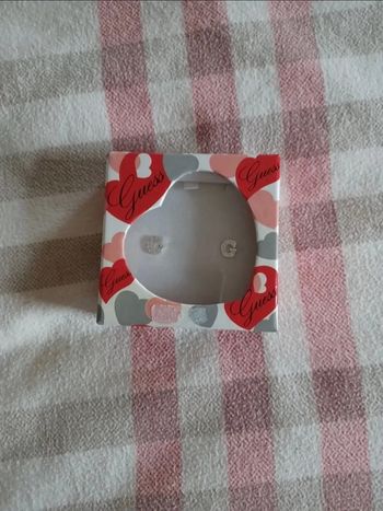 Boucle d’oreille Guess