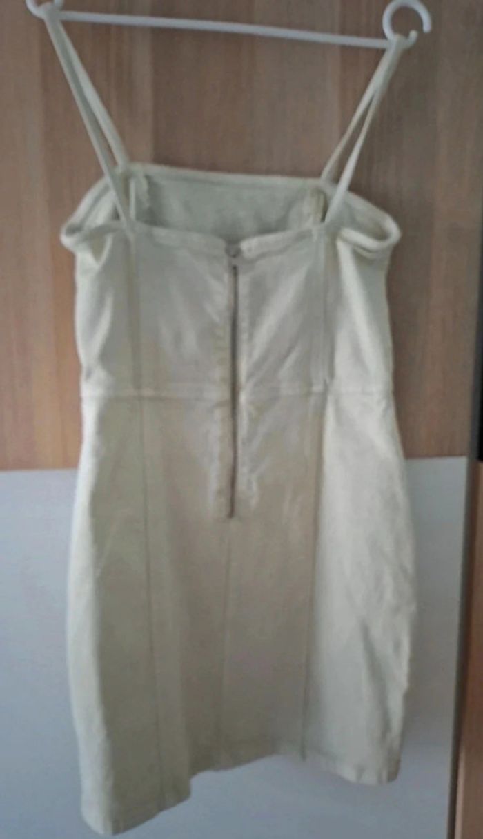 Jolie robe d'été - photo numéro 2