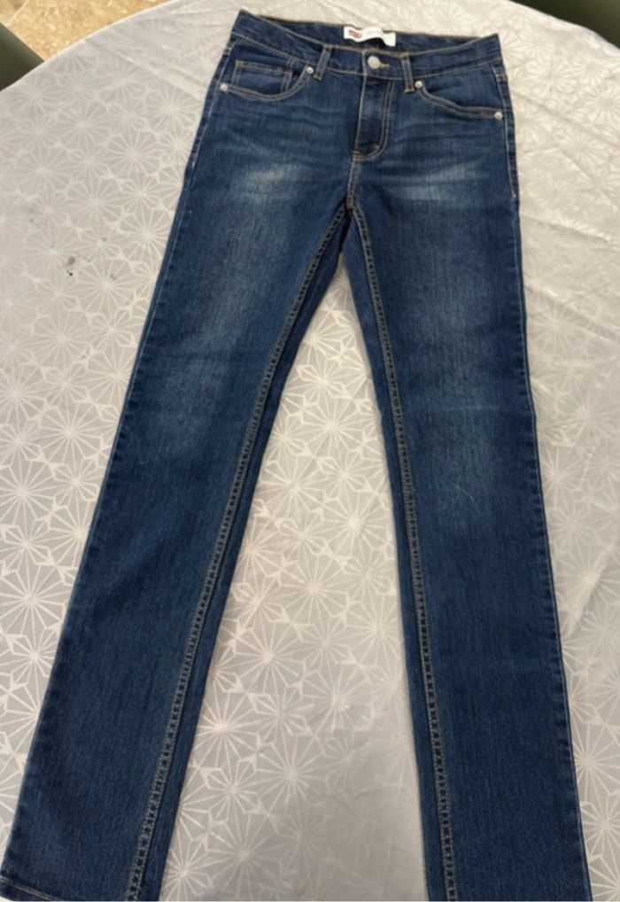 Jeans Lévis 16 ans - photo numéro 2