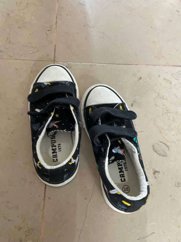 Basket toiles noires motif espace - photo numéro 2