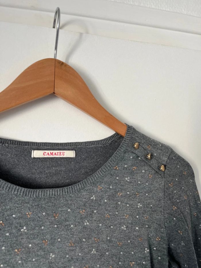 Pull gris avec dorures - photo numéro 2